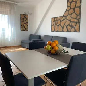 Appartamento Sibilla Tiburtina House Attico Con Parcheggio, Roma