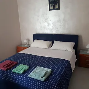 https://delbys-house-naples.hotels-amalfi.com